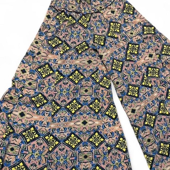 EARTHBOUND Boho Multicolor Floral Wide leg Crop Trousers Fits M-L - Picture 3 of 6